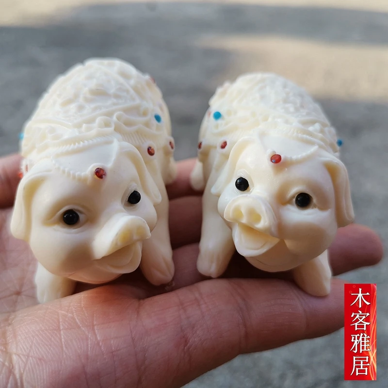 

Ivory Nut Lucky Pig Decoration Twelve Zodiac Animals Hand Pieces Crafts Home Decoration Car Decorations Pig Crafts