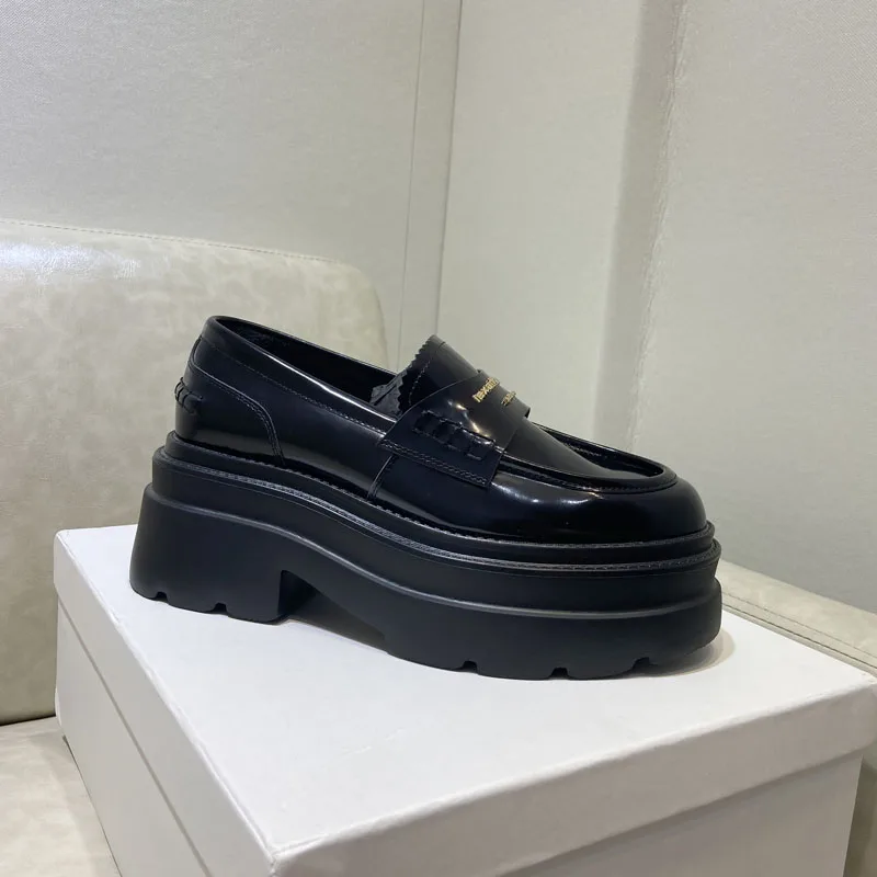 New style thick soled Lefu shoes in spring and autumn English style flat soled small leather shoes women's casual walking shoes