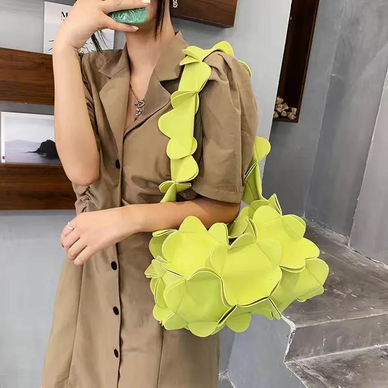 

Women Bag Korean 3D Flower Vintage Bucket Fashion Sweet Shoulder Bags Handbag Small Fresh All-match Girls Bag Aesthetic
