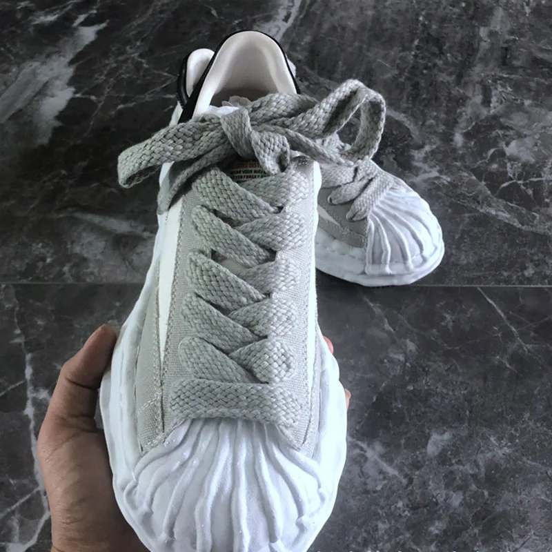 Парусиновые кроссовки MMY с открытой подошвой боковая вышивка толстая подошва