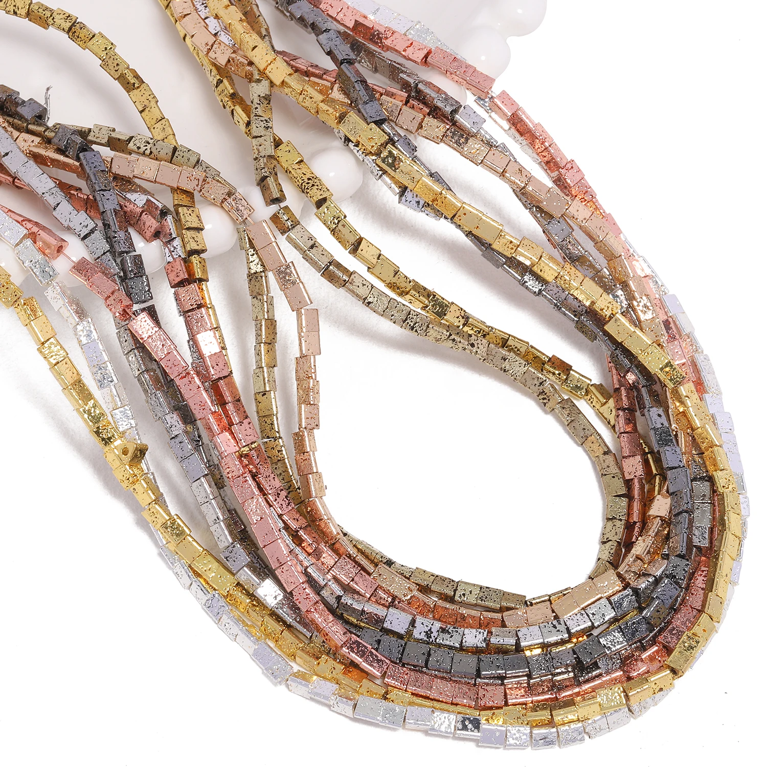 3 мм треугольная колонна из натурального камня вулканической лавы бусины