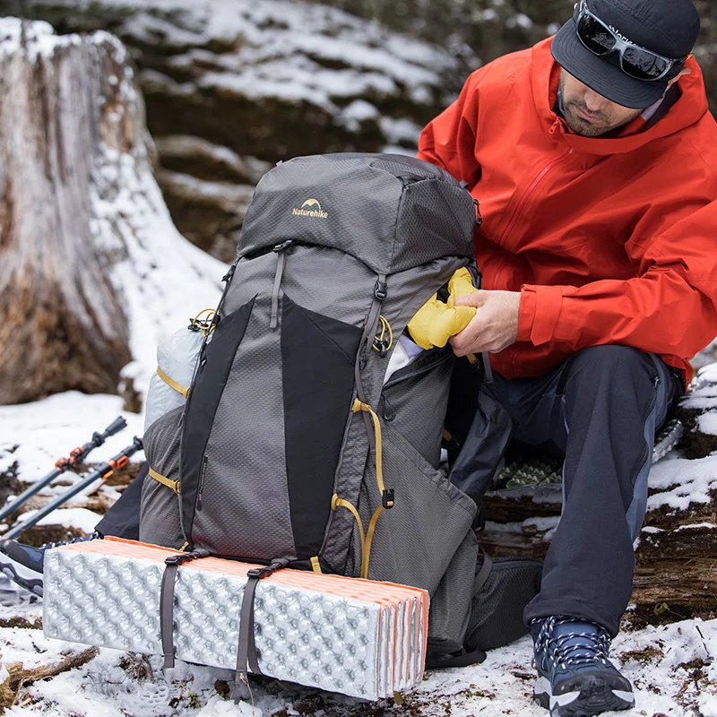 Фото Рюкзак Naturehike Airflow для походов 35 л/65 л, большой вместимости, для активного отдыха, дышащий, сверхпрочный, для альпинизма №5