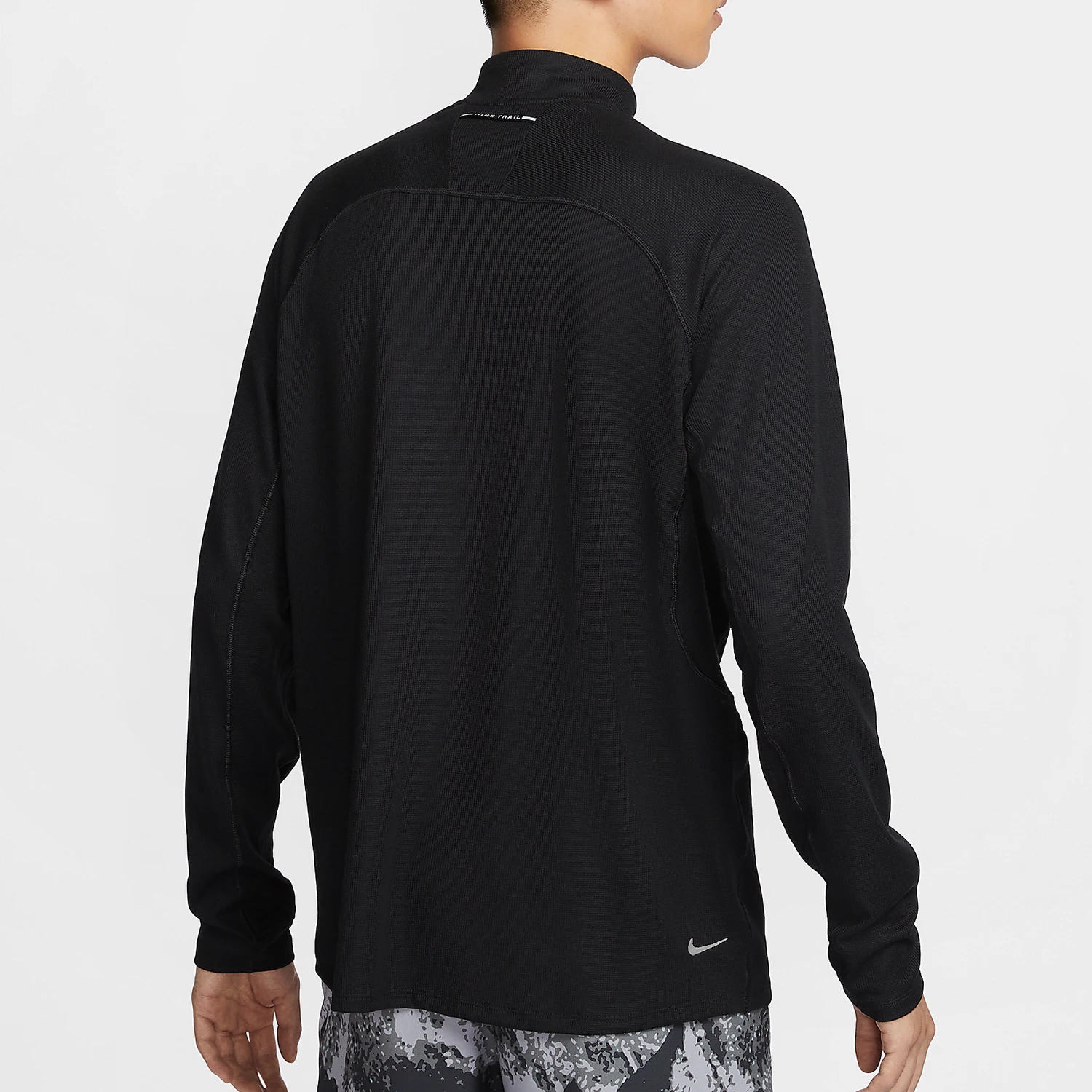 Фото Официальная мужская рубашка Nike Trail Dri-FIT с полумолнией FV9995-010 №2