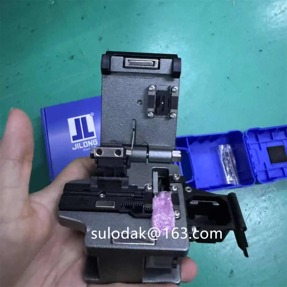 Фото Оптический скалыватель JILONG KL-23F: высокоточный инструмент для резки оптоволокна FTTH для одинарного/ленточного волокна №5