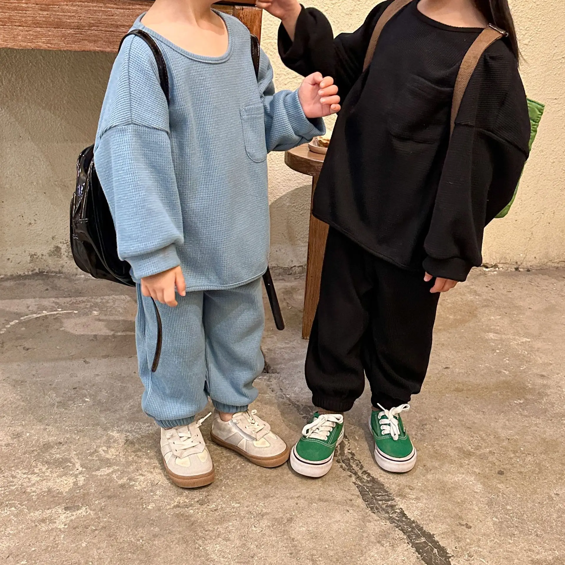 

4602C Children's Clothing Set Sports Suit 2023 Spring and Autumn Girls Waffle Leisure Suit Sweater +Pant Boy's Two-piece Suit