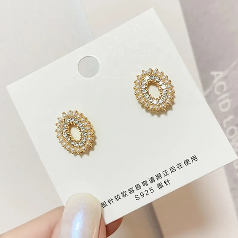 

Oval Imitation Pearl Oval Rhinestone Earrings Korean Fashion Simple Hollow Exquisite Small INS Student Stud Earrings Gifts