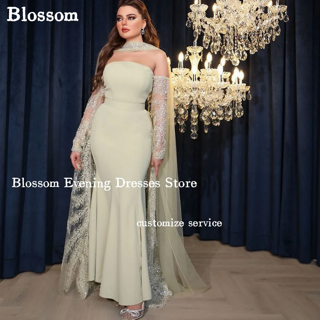 Зеленое вечернее платье без бретелек для выпускного вечера с накидкой вышивкой