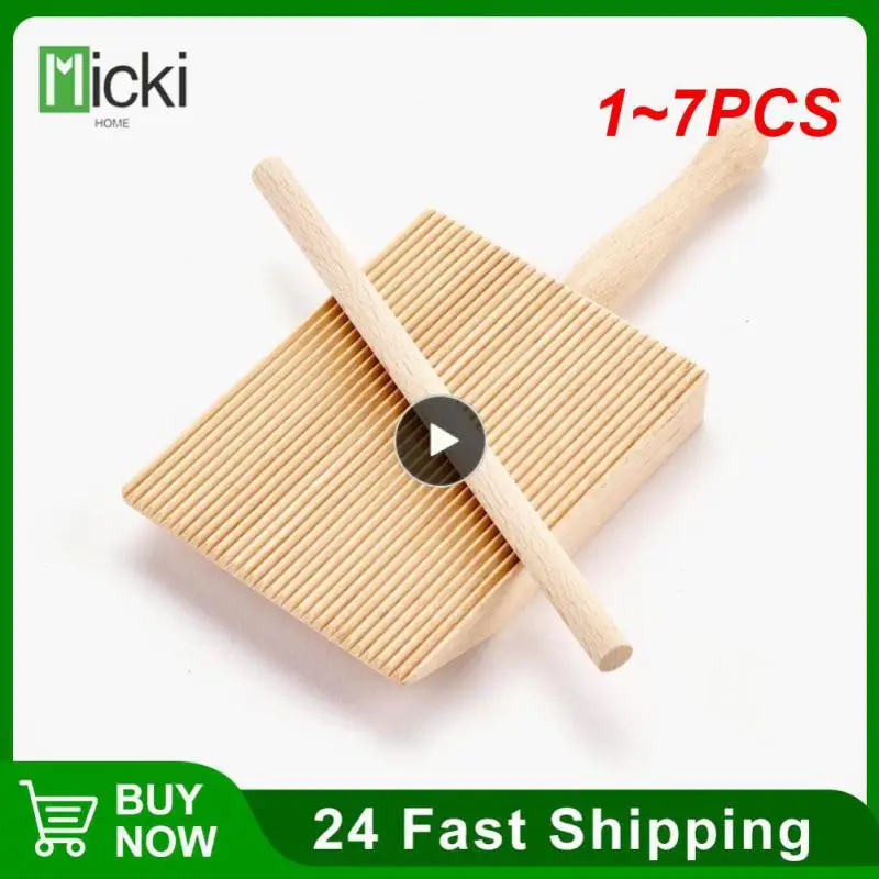

1~7PCS Wooden Spaghetti Board Practical Pasta Gnocchi Macaroni Plastic Butter Table Baby Food Supplement Moulds Noodle Machine