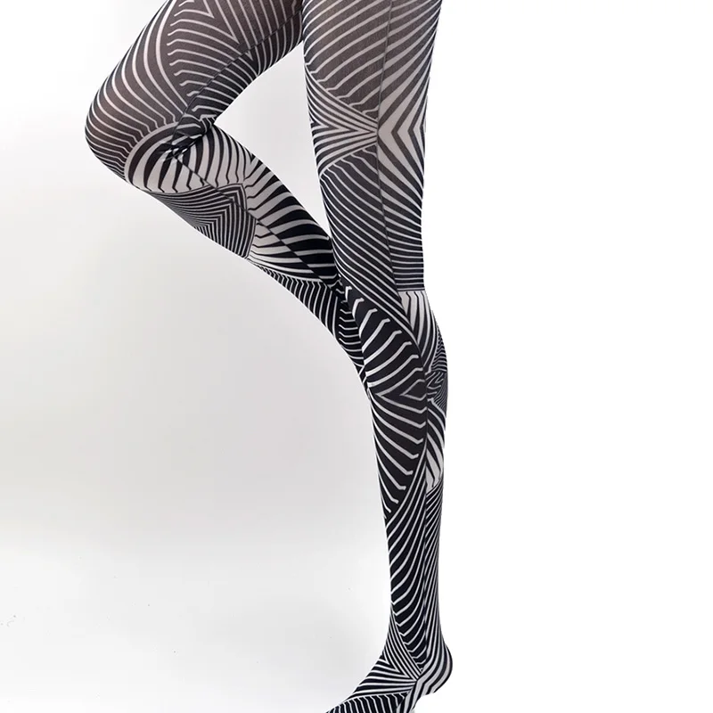 Women Kawaii Tights Harajuku Lolita Tattoo Pantyhose Cute Flower Carp Gradient Pattern Stockings Women Preppy Style Pantyhoses