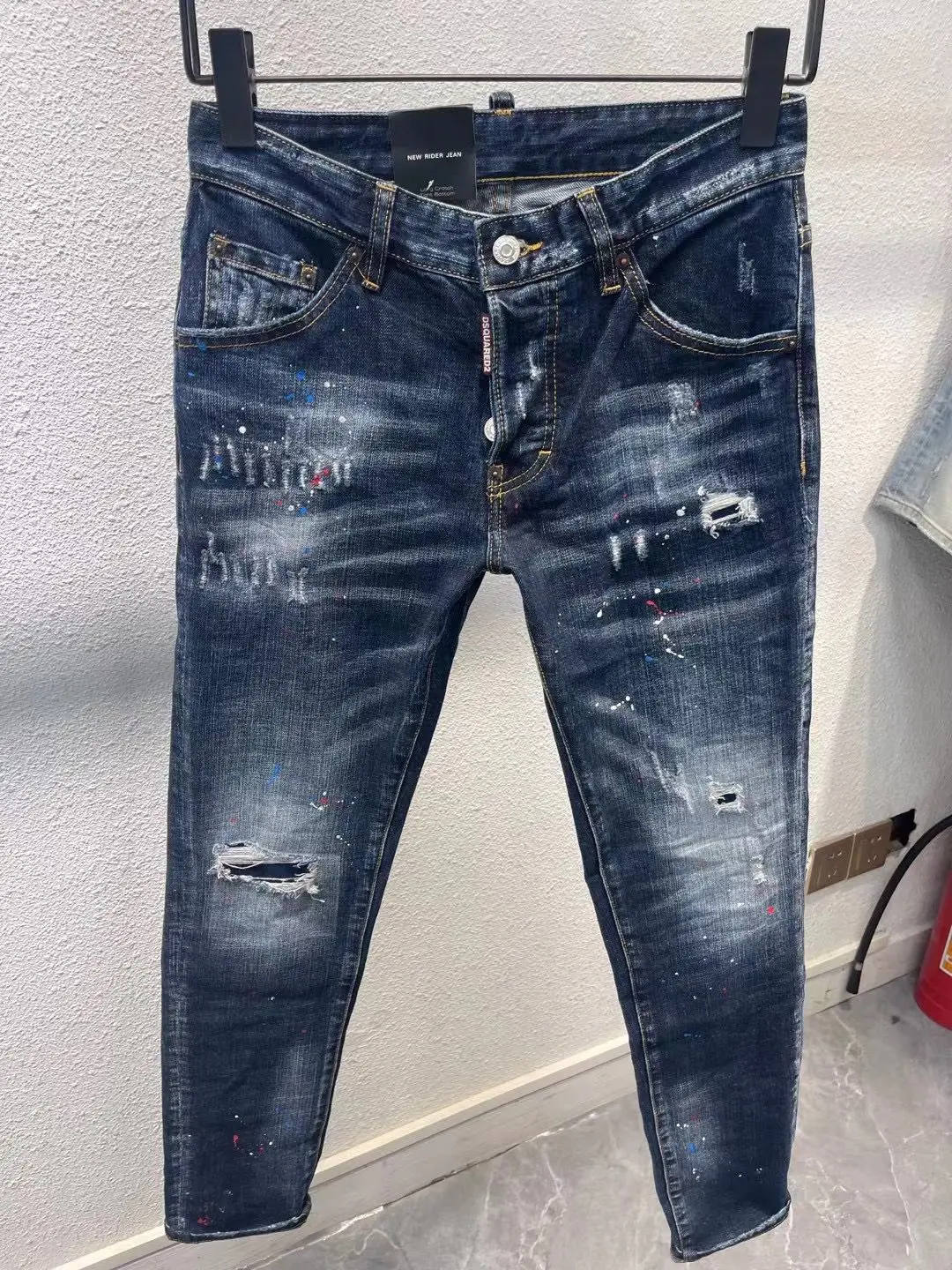 

New DSQUARED2 Men's Jeans Fashion Slim-Fitting Washed Worn Out Paint Broken Ink Printed Pants plus size jeans black jeans men