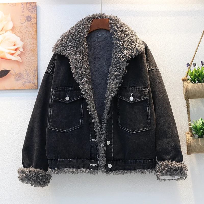 2021 Fashion Winter Women Lamb Fur Long Sleeve Denim Jacket Female New Fashion Retro Thick Warm Lining Solid Color Denim Jacket
