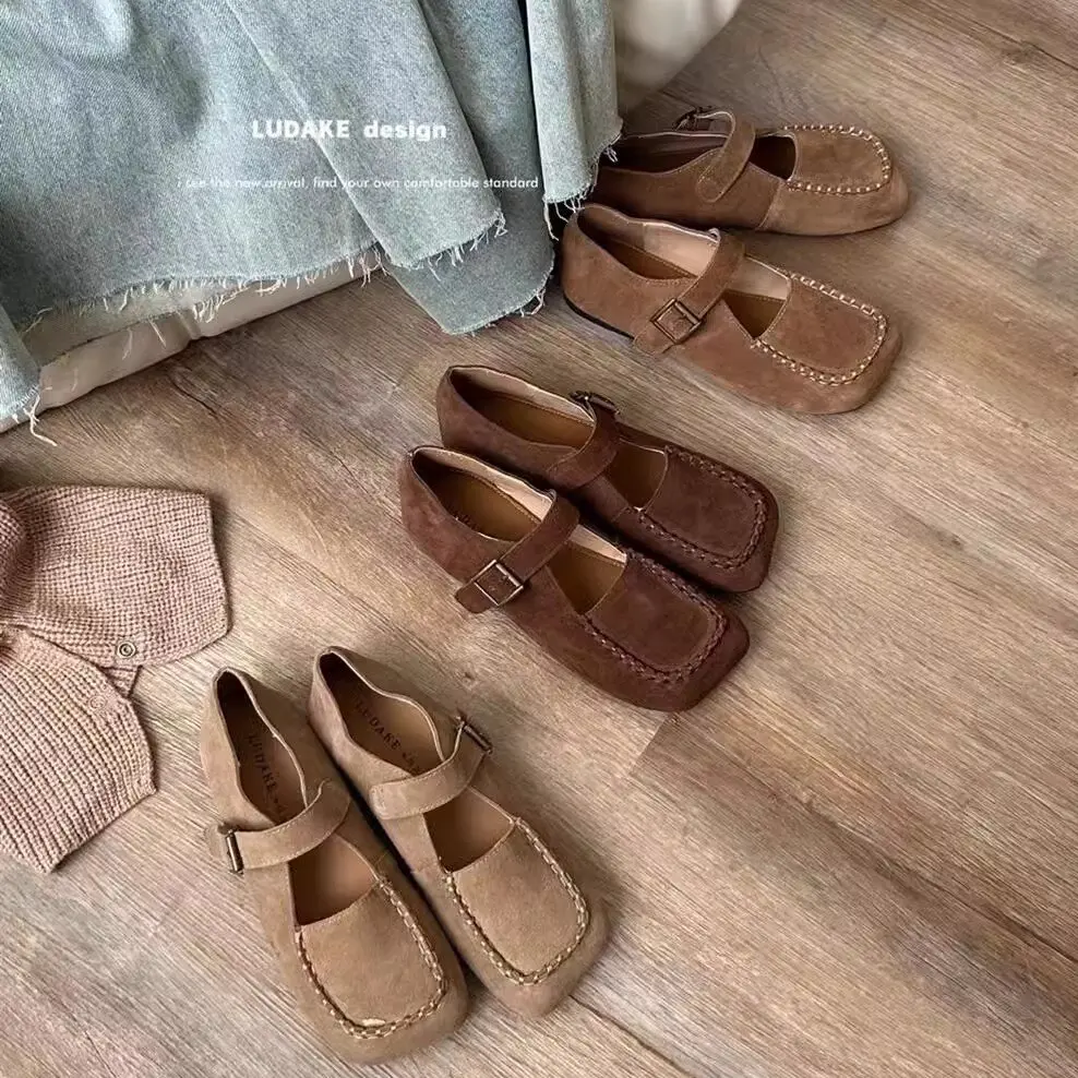 Туфли с неглубоким носком женские туфли на плоской подошве осенние повседневные