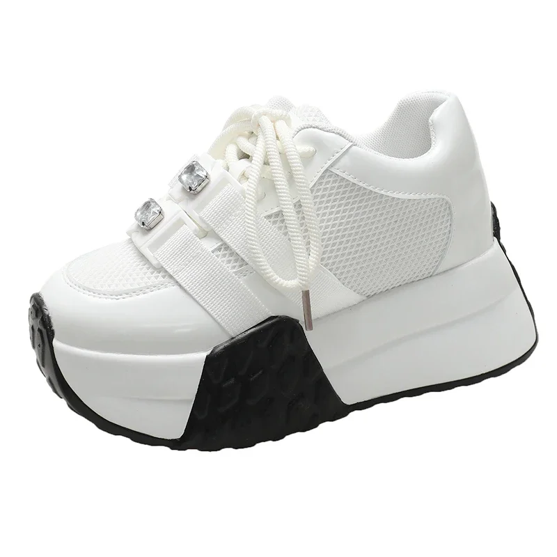 Женские блестящие кожаные кроссовки на высокой платформе новые весенние