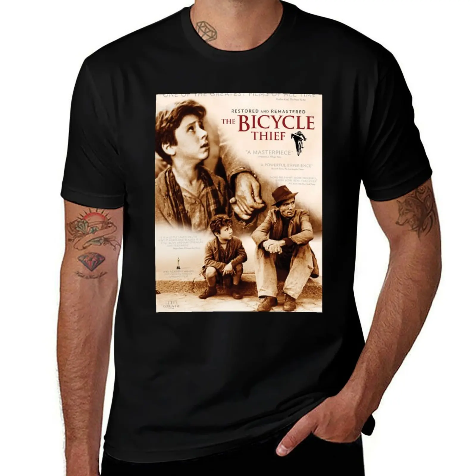 Фото Футболка Vittorio De Sica Bicycle Thieves с классическим принтом и короткими рукавами №1