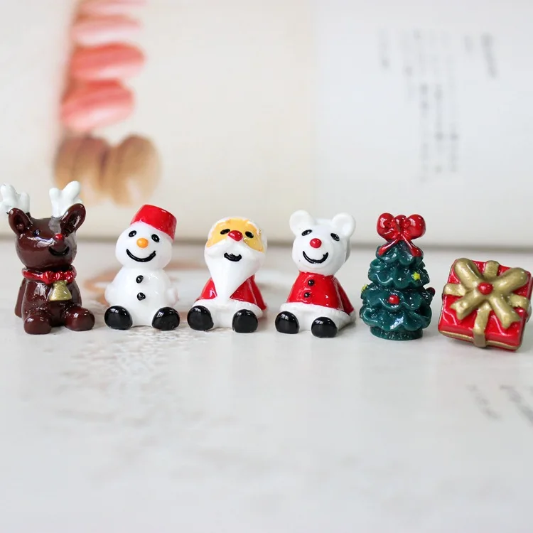 

10pcs Mini Christmas Resin Kawaii Dollhouse Miniatures Craft Material Scrapbooking Supplies Miniature Accessories Flatback Charm