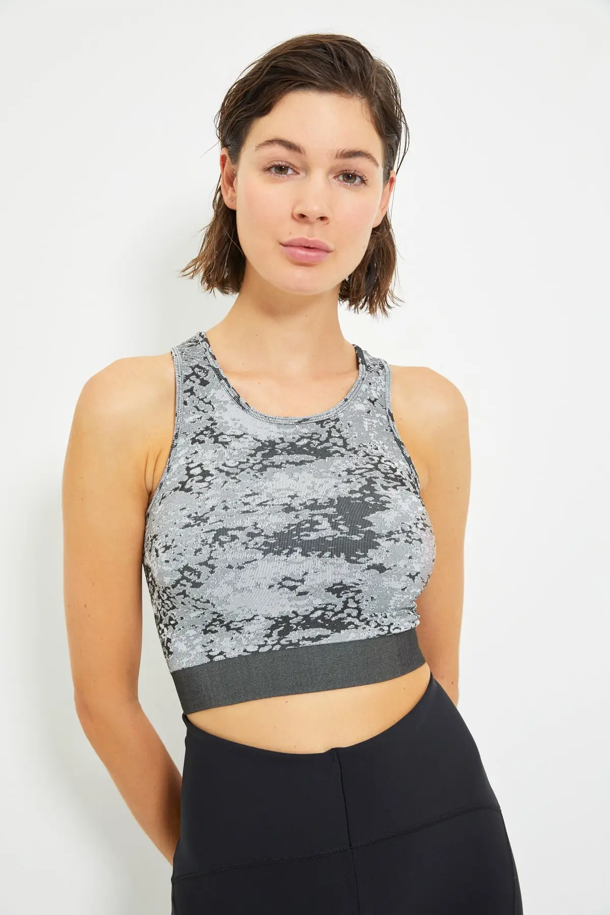 

Бесшовные спортивные топы melanjli TWOAW22SS0008