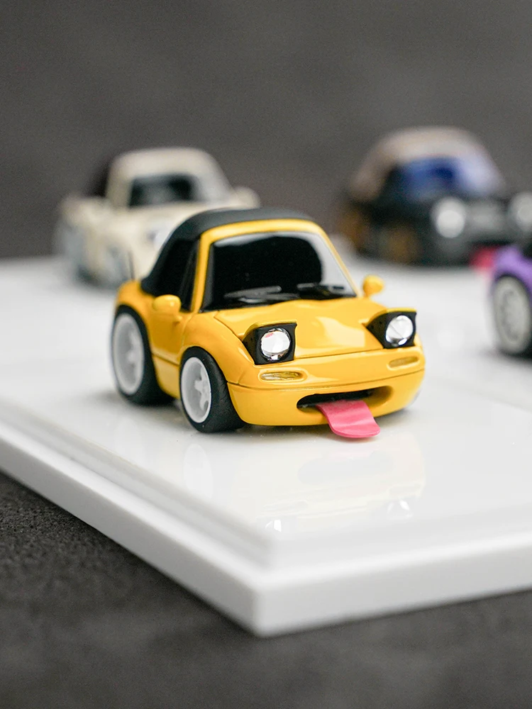 

FuelMe CSC Q car Mazda mx5 JDM Resin Limited Edition Metal Static Car Model Toy Gift