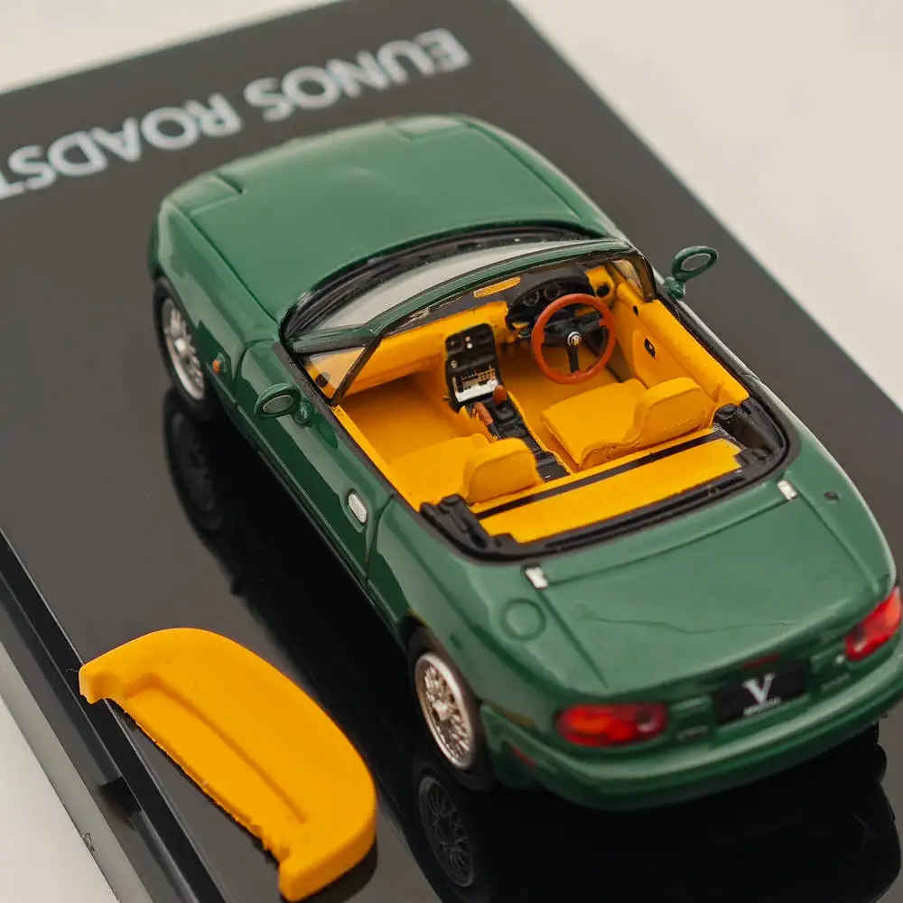 Коллекция автомобилей ограниченной коллекции 1/64 хобби Япония EUNOS ROADSTER (NA6CE)