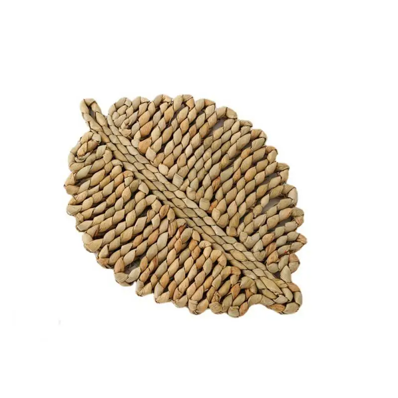 

Tableware Mat Placemat Cattail Leaf Mat Leaf-shaped Dinner Mat Coaster Pad Creative Durable Insulation Pad Kitchen Gadgets