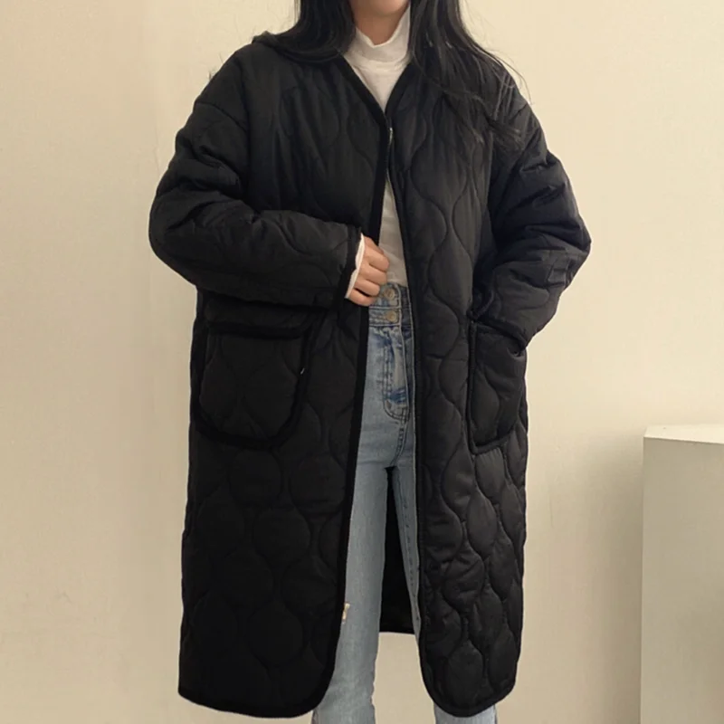 Clothland Women Thick Winter Padded Jacket Zipper Long Sleeve Pockets White Black Casual Office Wear Long Coats CA476