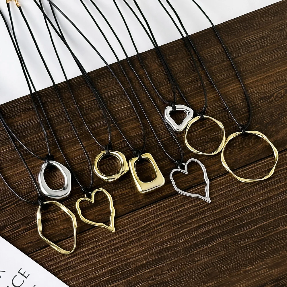 

2023 Hollow Geometric Pendant Necklace For Women Men Minimalist Party Wedding Necklace Simple Fashion Jewelry Girls Gift 2023