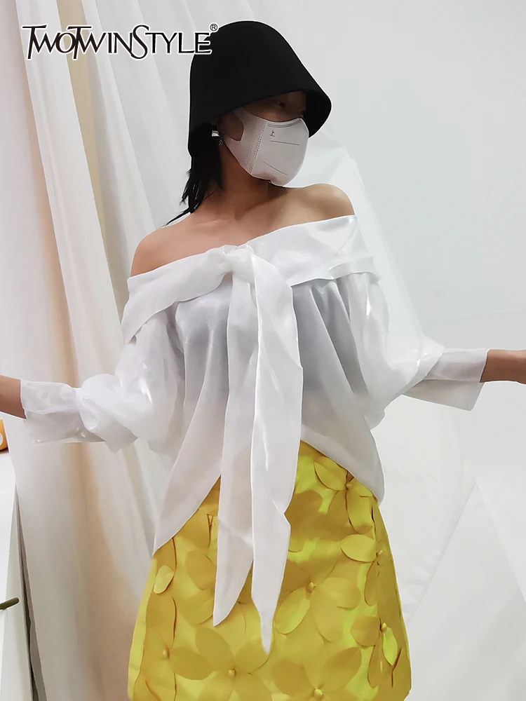 

TWOTWINSTYLE Elegant Lace Up Bow Women's Shirts Slash Neck Batwing Sleeve Casual Korean Blouses Female Fashion New Spring Style