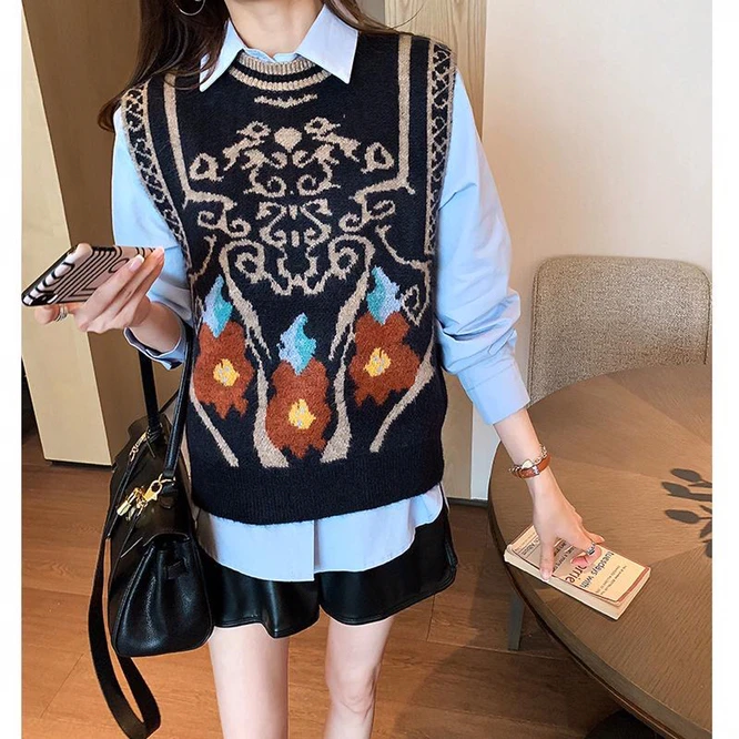 

2022 Autumn Winter New Knitted Vest Women's Retro Loose Vest Top With Round Neck Girls' Casual Shoulder Student Outdoor Black
