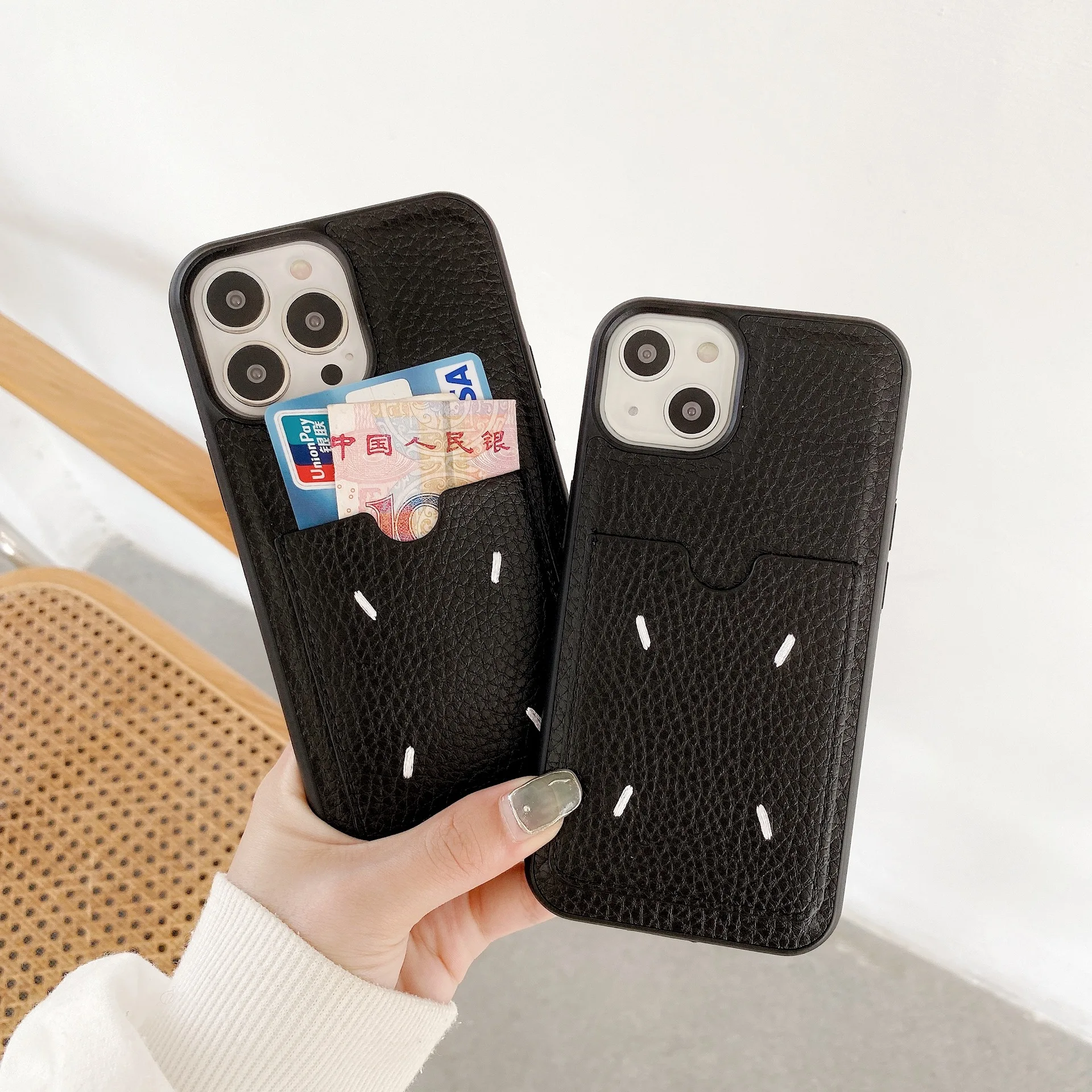 

Maison Margiela Luxury Brand Embroidery Card Package Leather Case for iPhone 14 13 12 MiNi Pro Max 11 7 8 Plus X XS XR Cover