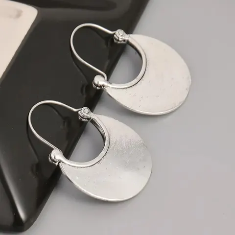 Серебряные полукруглые серьги-кольца NovoPublic