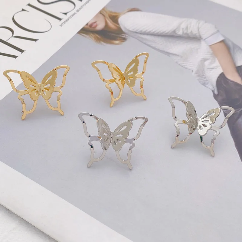 

Элегантные темпераментные полые серьги-бабочки из нержавеющей стали для женщин корейские модные женские серьги-гвоздики ювелирные изделия оптовая продажа