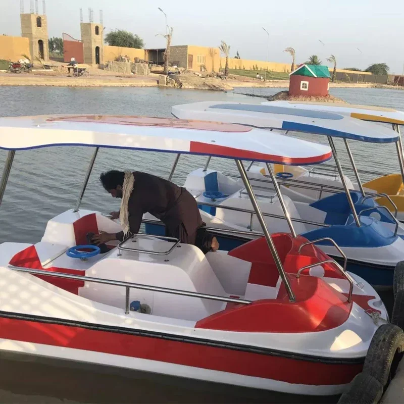 Оборудование для водных игр из стекловолокна разного дизайна лодка с педалью на 4