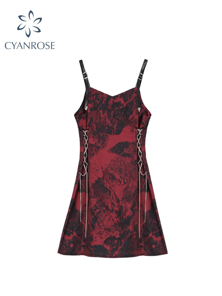 Женское платье на бретелях-спагетти с открытыми плечами | Женская одежда