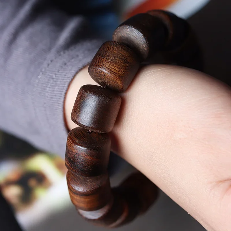 Hainan Yingge Lvqi Nan Agarwood девять очков из тяжелых старых материалов для мужчин и женщин