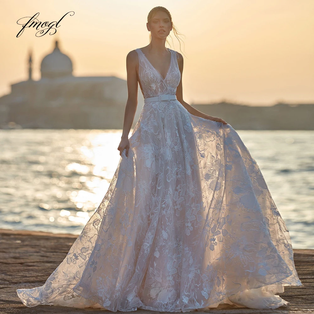 

Fmogl сексуальные кружевные винтажные Свадебные платья с V-образным вырезом роскошное женское свадебное платье трапециевидной формы со шлейфом