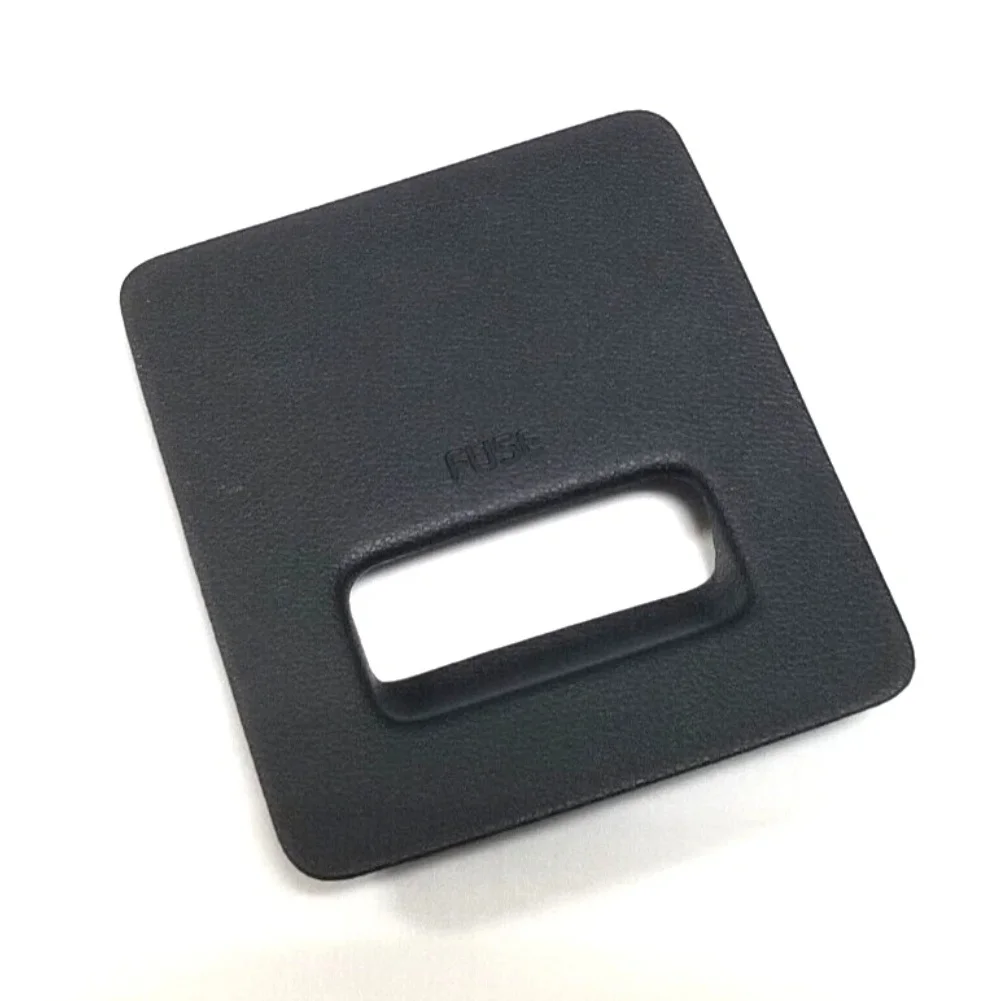 

Внутренняя крышка блока предохранителей для Kia для Sportage 2016-2019 84756-D9000 Black ABS Accesorios Para Auto Tools