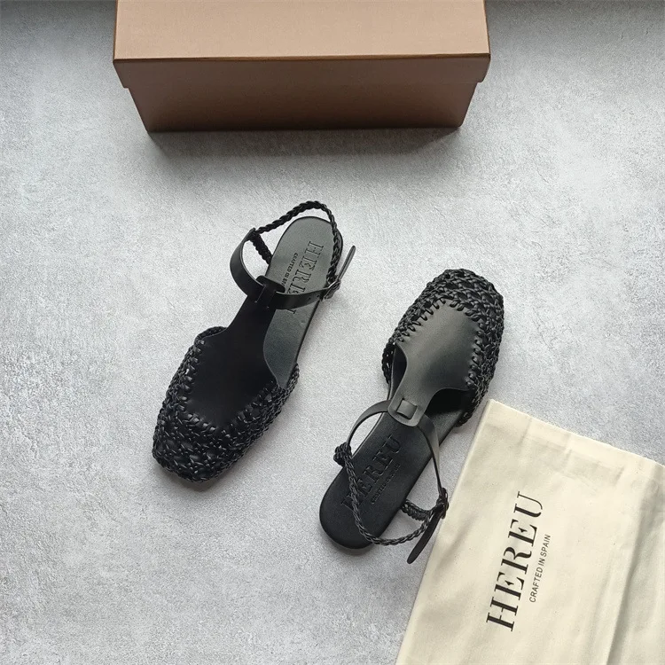 HEREU 2022 Summer New Niche French Retro Hollow Flat Bottom T-strap Genuine Leather Hand-woven Designer Woman Sandals