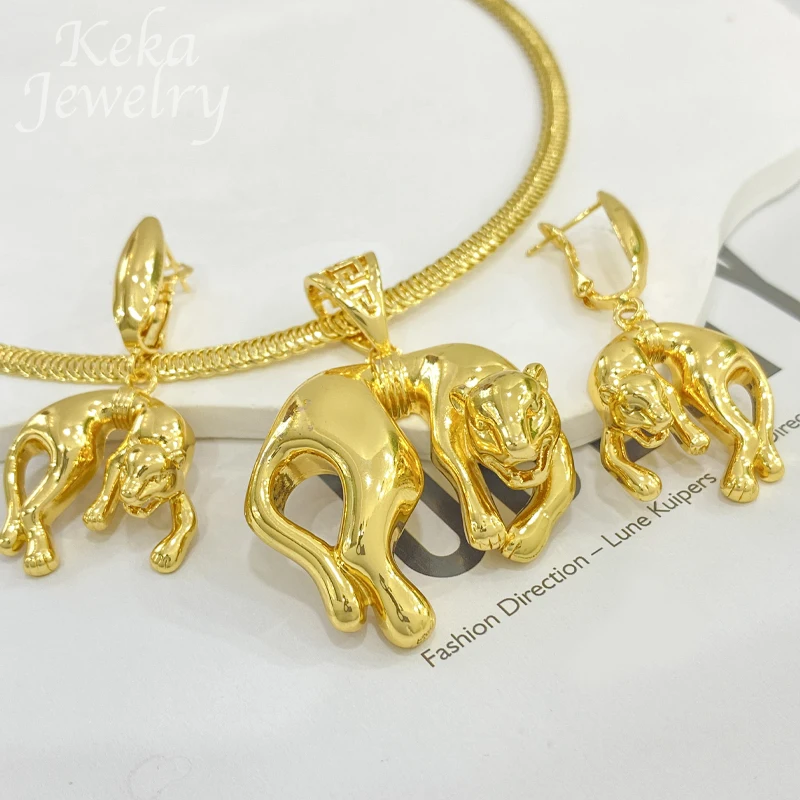 

2023 Newest African 18K Gold Plated Jewelry Set for Women Leopard Earrings Necklace with Pendant Dubai Wedding Party Accessories