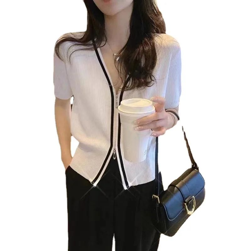 

2023 New Summer Women Knitted Pollover Fashion Zipper Short Sleeve Sweater