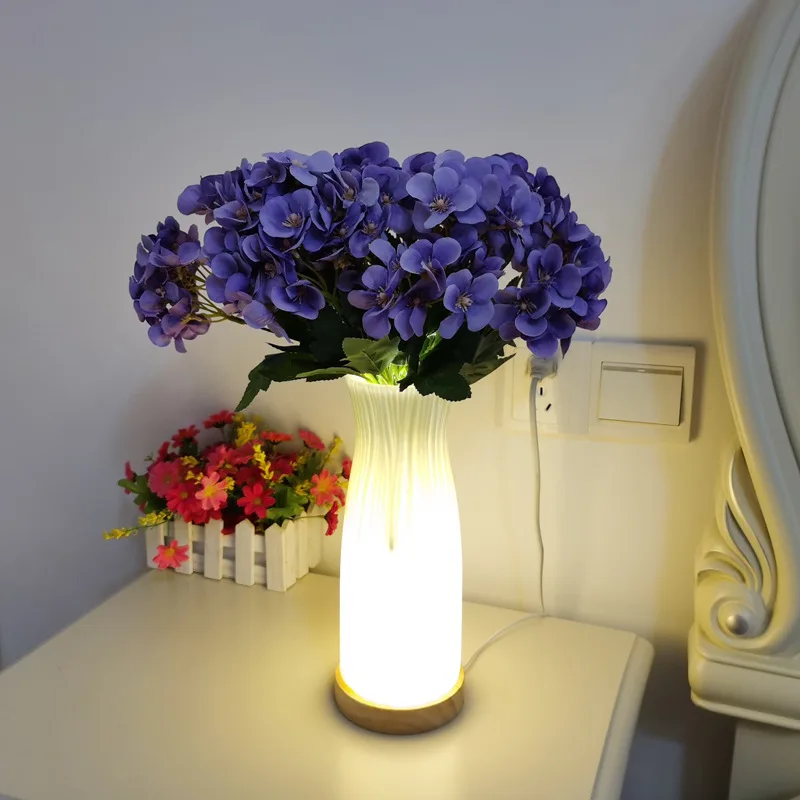 

Прикроватная лампа для спальни, простой и красивый теплый декоративный маленький ночник, настольная лампа для спальни
