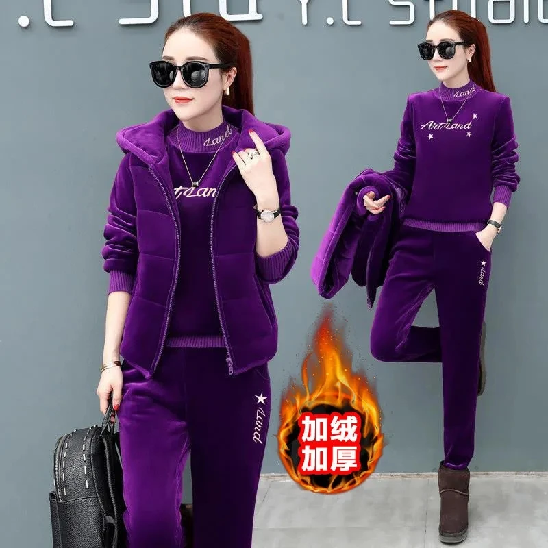 Женский зимний теплый пуловер с высоким воротником