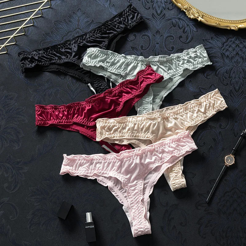 

Sexy Woman Thong Female New Cotton Girls Panties Temptation Light Seamless Woman Panty Invisible Ladies Underwear Thongs