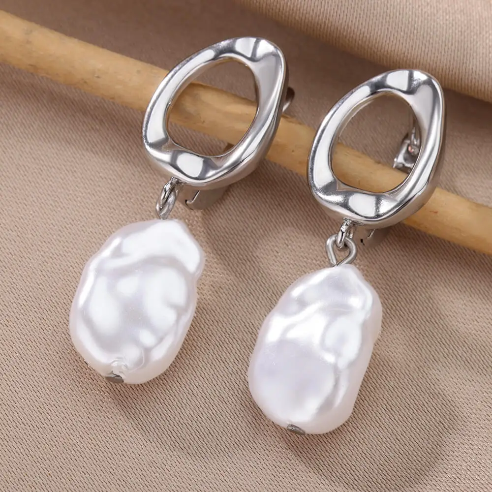 

Irregular Simulated Pearl Earrings For Women Girls Round Circle Hoop Earrings Engagement Wedding Jewelry Christmas Gift Brincos