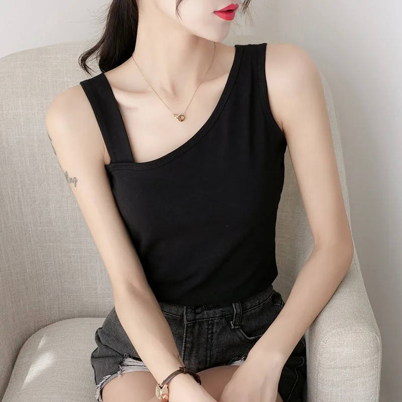 

In summer, women's cotton camisole wears 2022 new off-the-shoulder T-shirt with beautiful back.