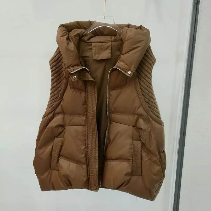 Жилет женский вязаный без рукавов на осень/зиму