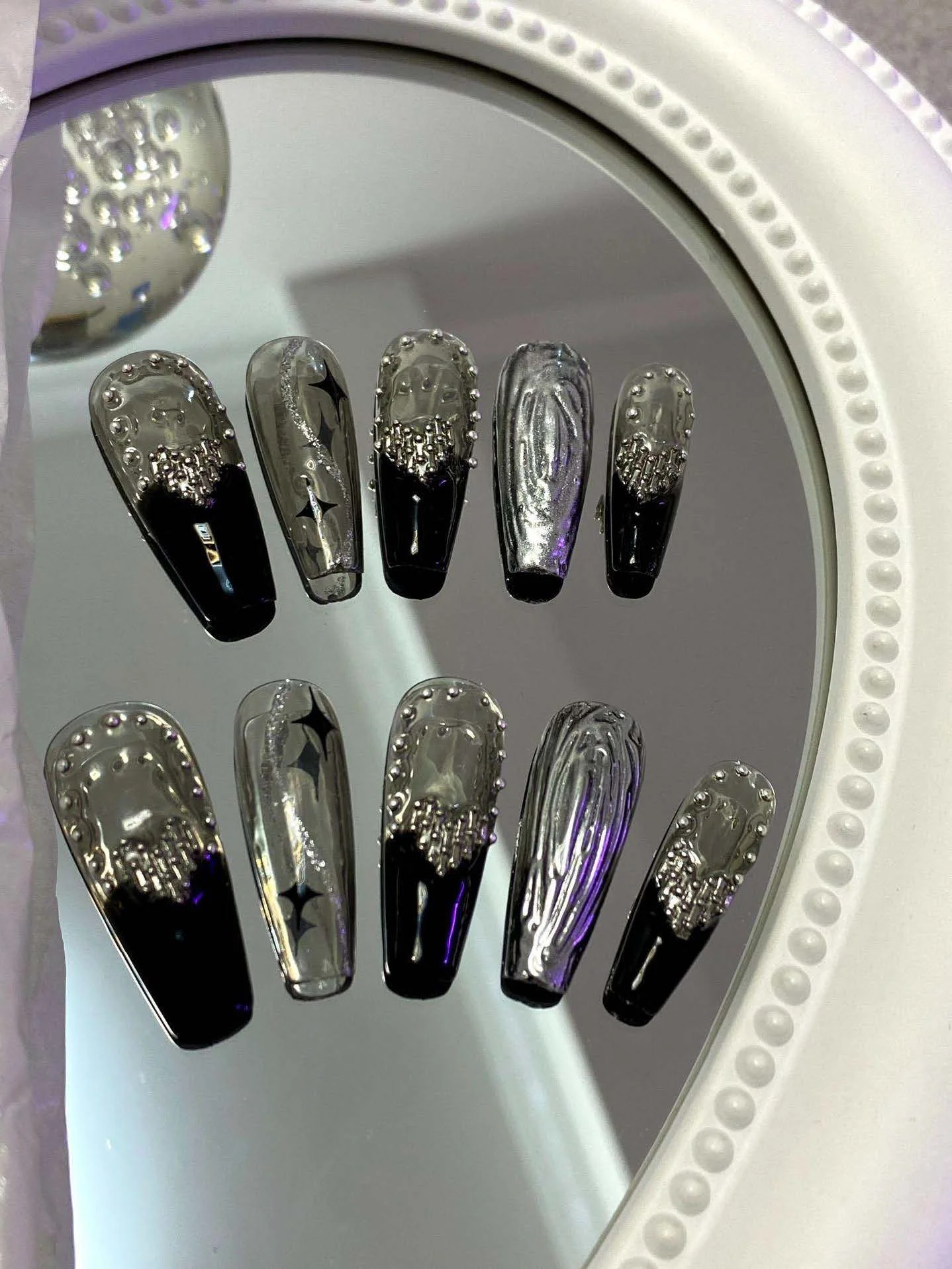 

Металлические черные балетные гвозди