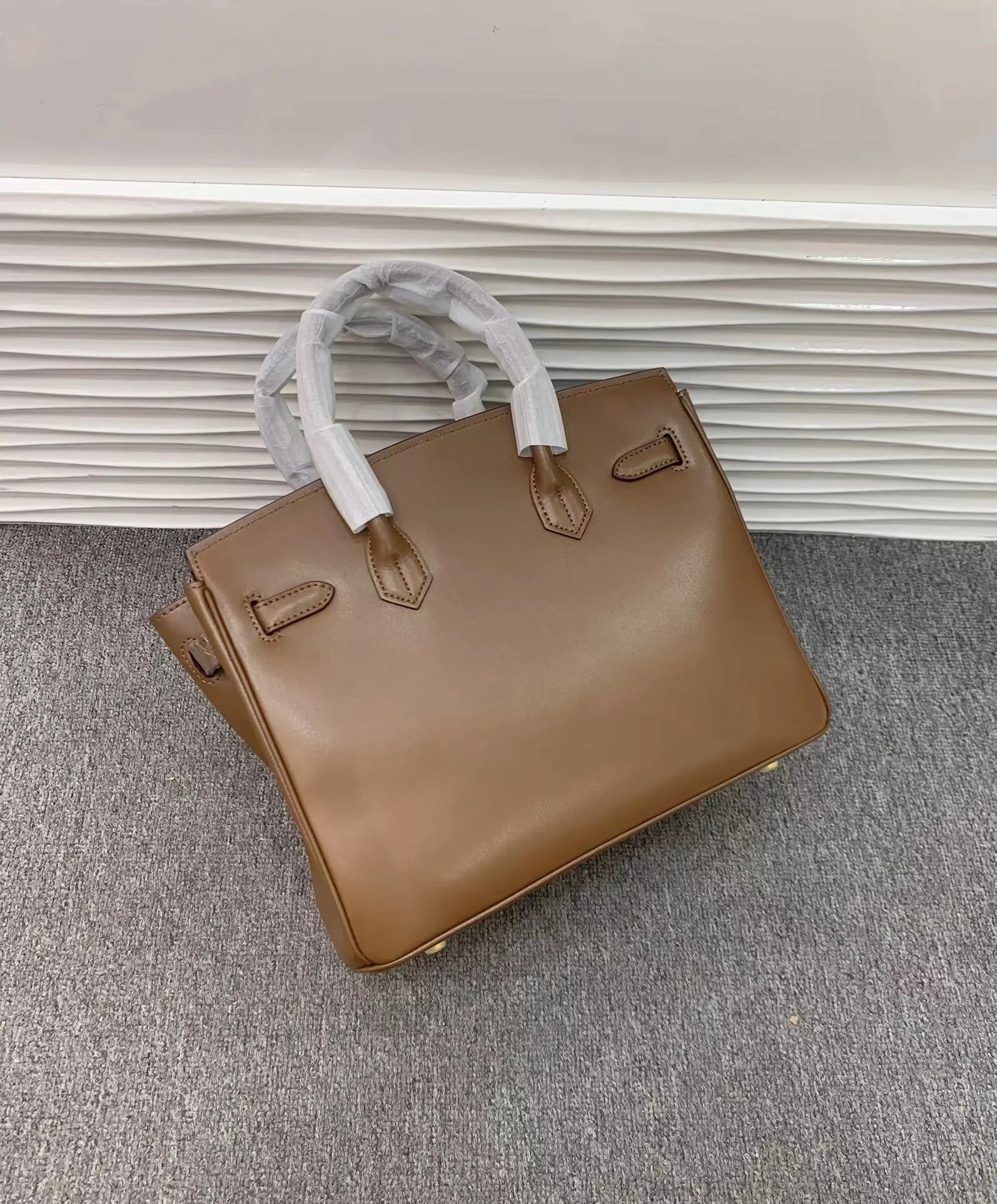 

Handbags For Women Genuine Leather One Shoulder Bags Solid Color Cover Hasp Crossbody Bags Girls Daily Shopping Purse 3 Color