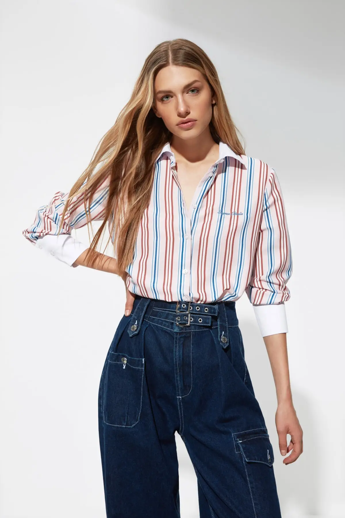

Trendyol X Sagaza Studio Striped Shirt TPRAW22GO1090