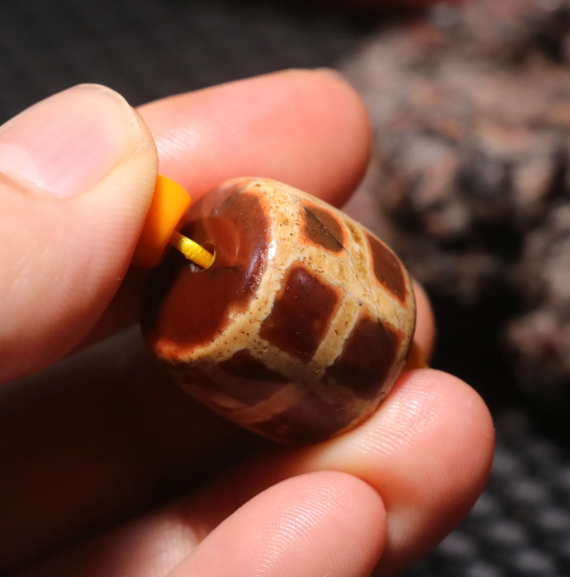 4А Энергия Тибетский Старый Агат Красный Цвет Крест Линия Ведро Форма dZi Подвеска