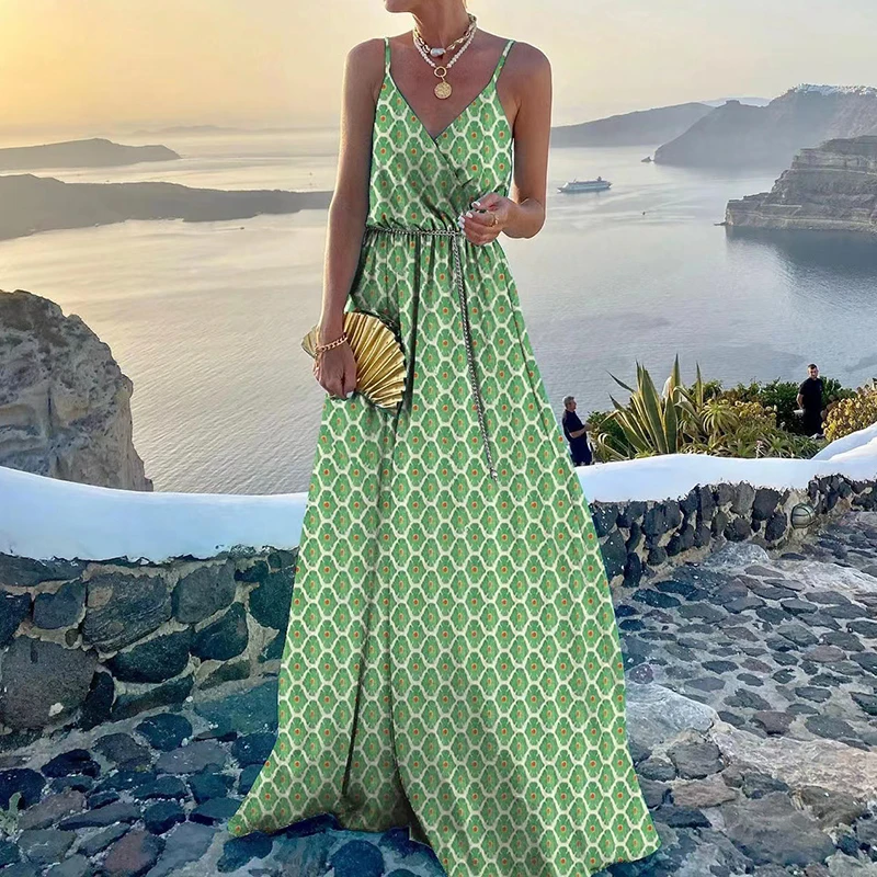 

Женское летнее платье-макси с V-образным вырезом