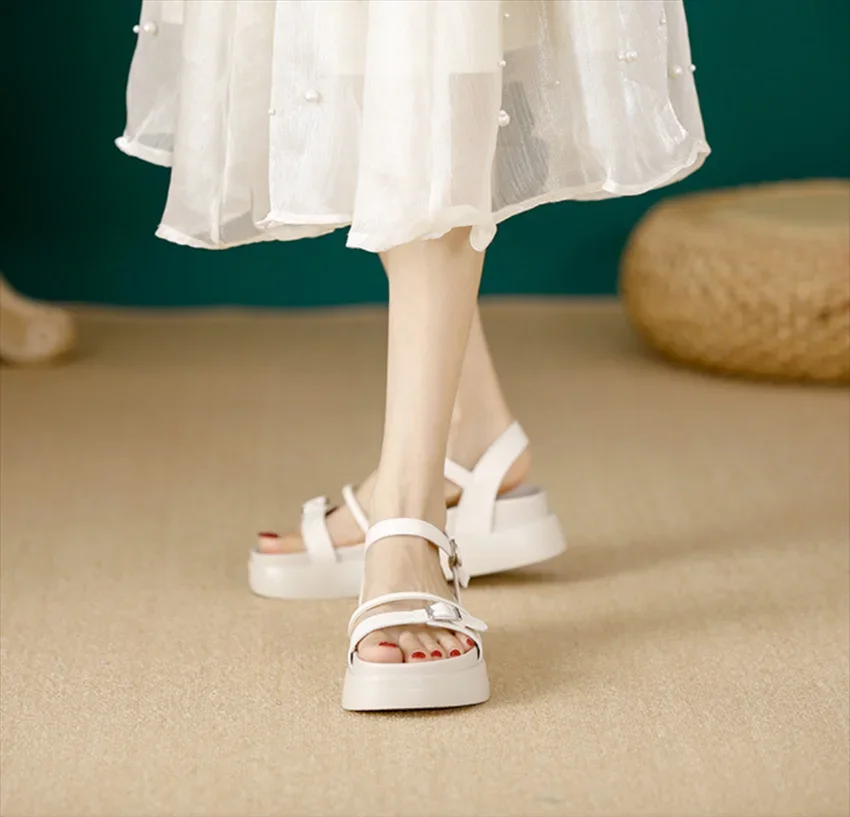 Новинка 2024 женская модная Высококачественная Белая обувь летняя и